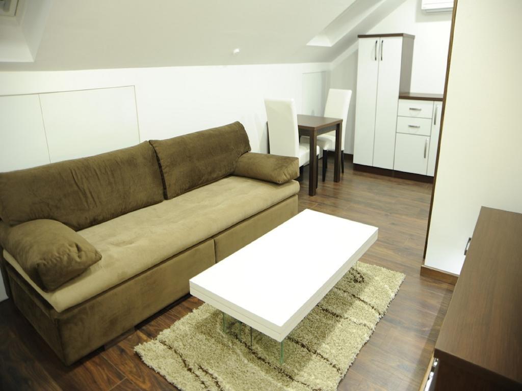 Apartment Delight *